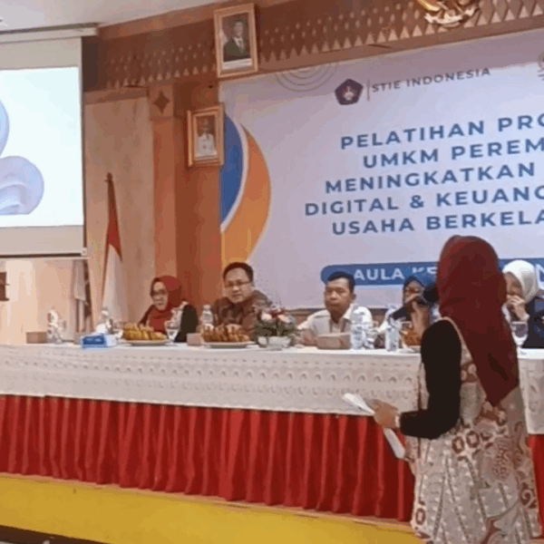 Pelatihan PKM Literasi Digital & Keuangan Pelaku UMKM Perempuan